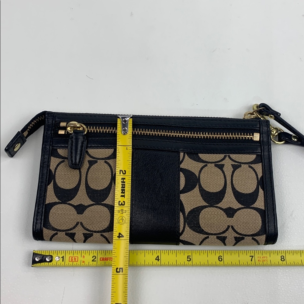 Coach Signature Jacquard Black and Tan Wristlet wallet Gold zipper Pockets EUC - Picture 11 of 15